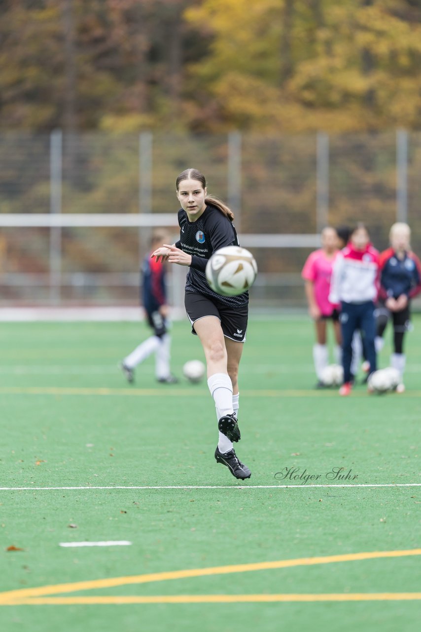 Bild 90 - wCJ VfL Pinneberg - Eimsbuettler TV : Ergebnis: 0:3
